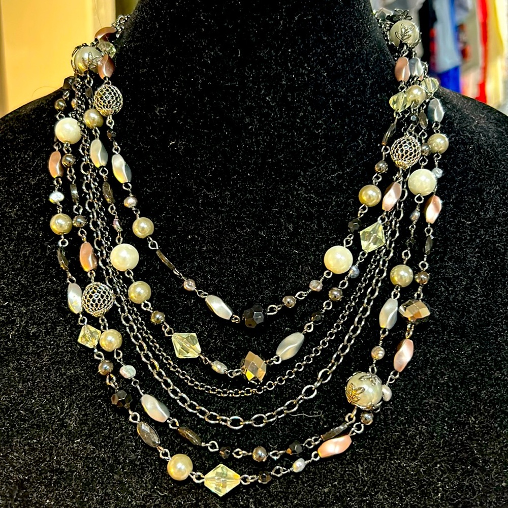 🤍 Retired Lia Sophia Katie Necklace 🤍